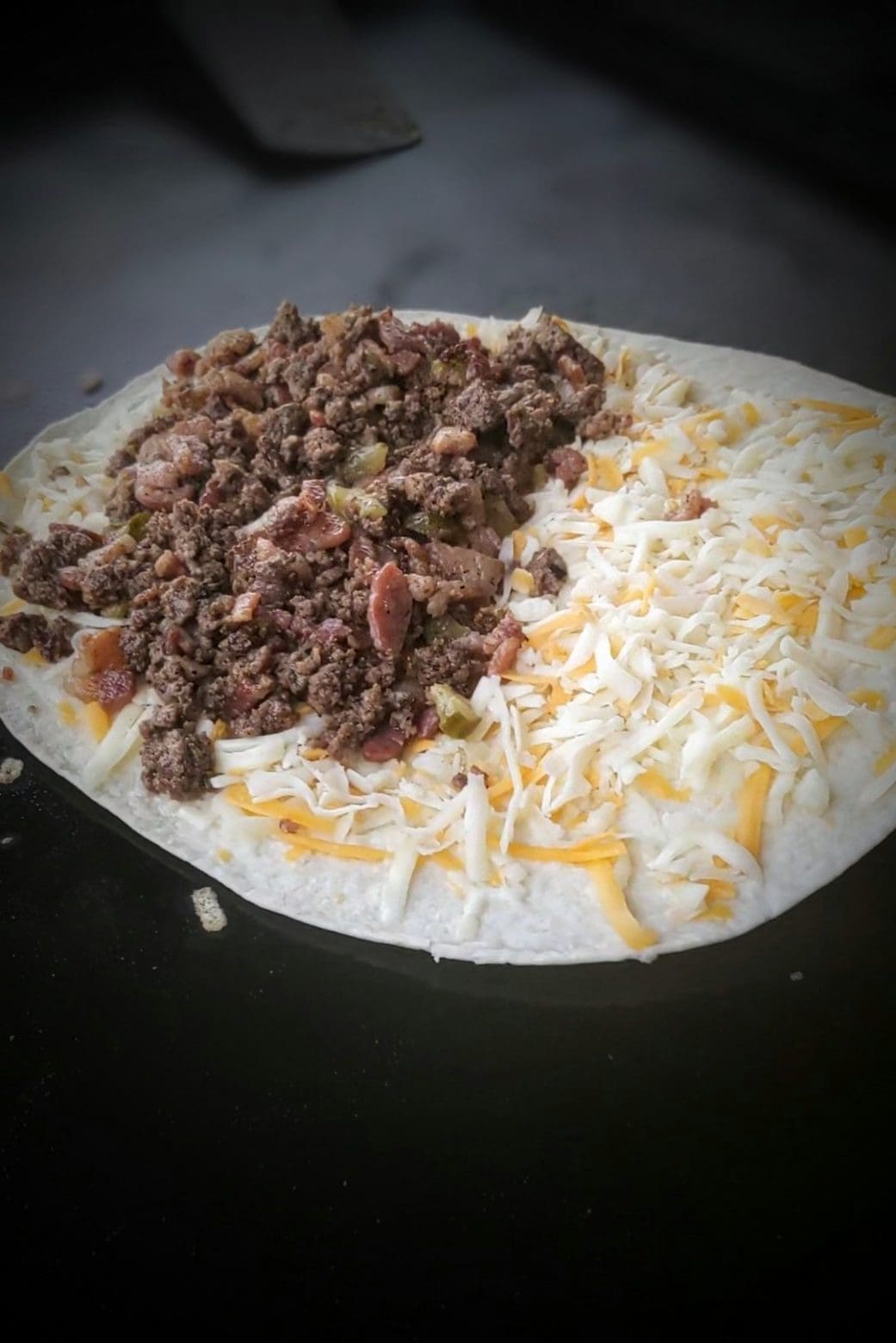 Bacon-cheeseburger-quesadillas-with-grass-fed-beef-and-bacon-image-2 Bacon-cheeseburger-quesadillas-with-grass-fed-beef-and-bacon-image-2