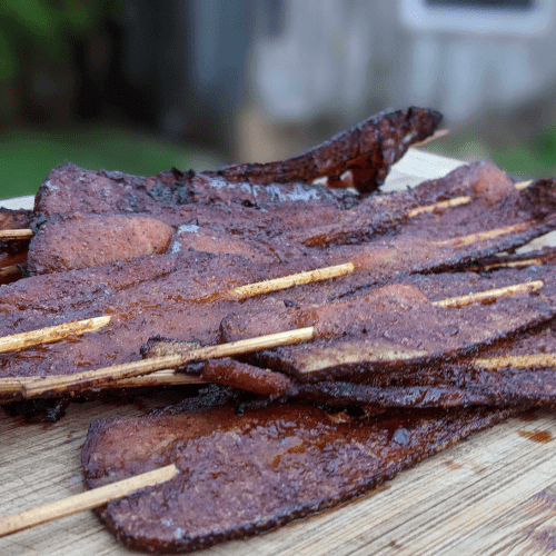 Nutrafarms-Cage-Free-Farm-Bacon-VS-Grocery-Store-Bacon-Image-2 Nutrafarms-Cage-Free-Farm-Bacon-VS-Grocery-Store-Bacon-Image-2